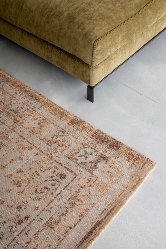 Louis De Poortere rug LX 9067 Fading World Medallion Salmon interior 3