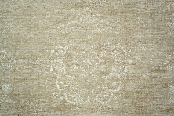 Louis De Poortere rug Fading World Medallion 9672 Milk Curry zoom 4