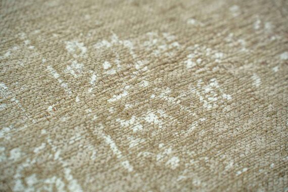 Louis De Poortere rug Fading World Medallion 9672 Milk Curry zoom 6