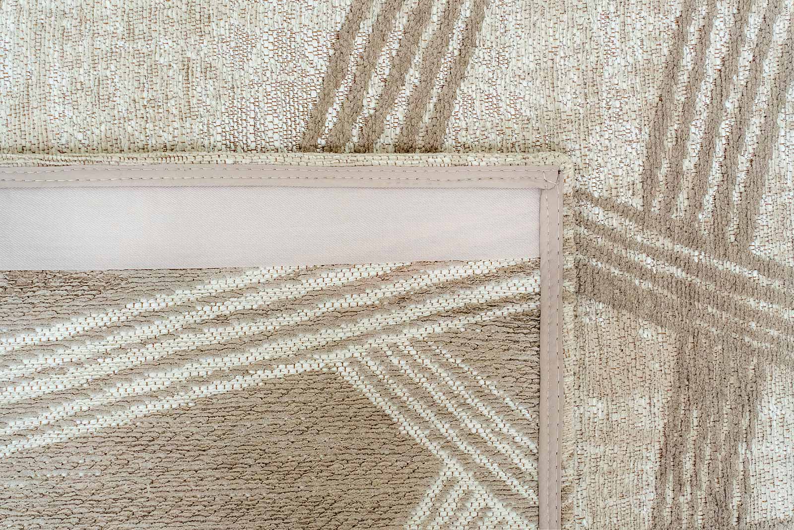 Louis De Poortere rug Meditation 2068 Kanji Dune zoom back