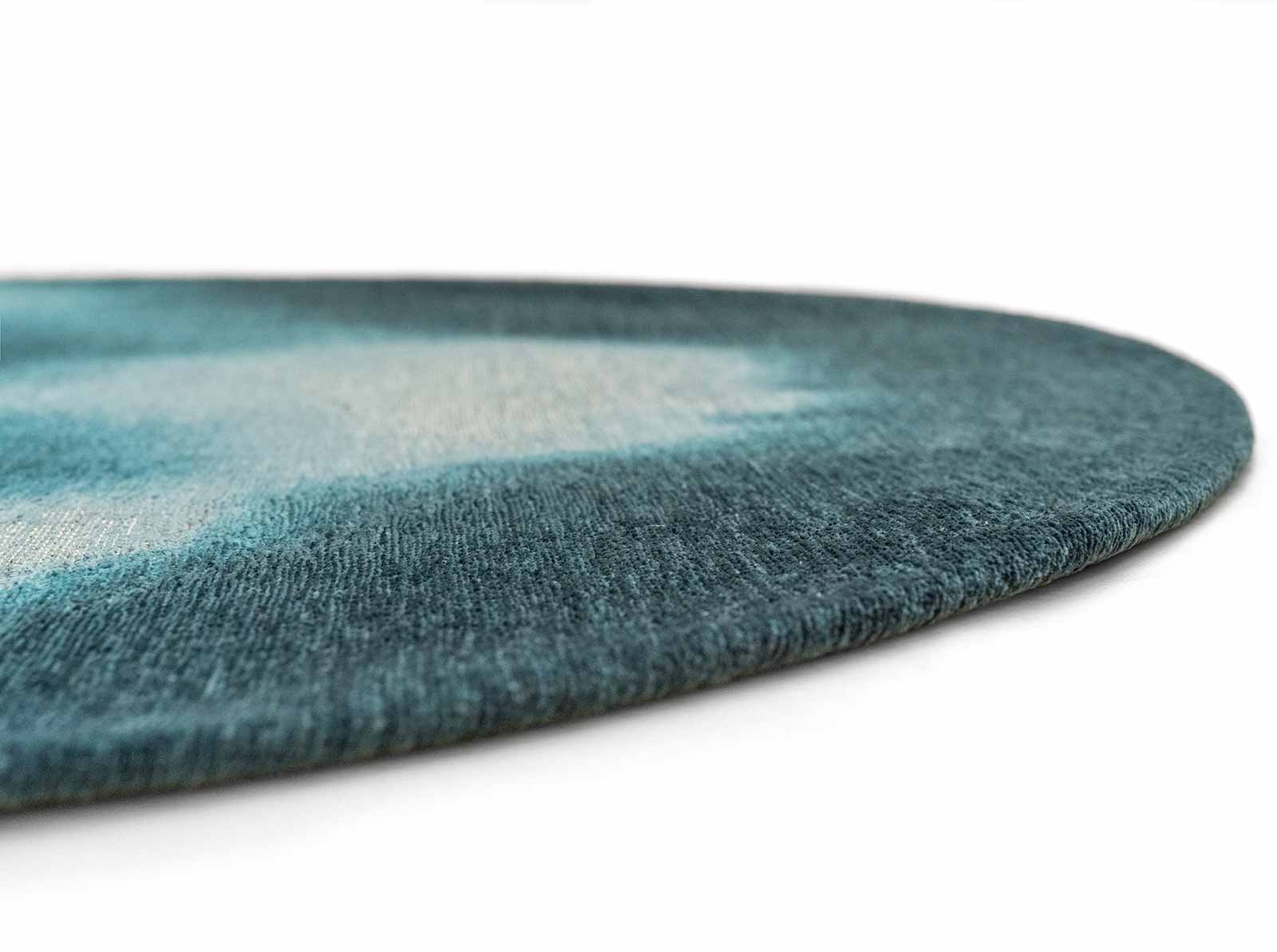 Louis De Poortere rug Meditation 2093 Aquarelle Storm side